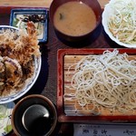 吉田屋 - 天丼セット900円