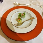 ホテル川久 - 鴨の生春巻きとスモークサーモンのリエット