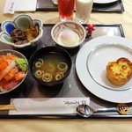 ホテル川久 - 海鮮丼～♪