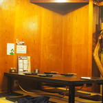 黒毛和牛専門店 和牛亭 五旬 - 店内（小上がりテーブル席）