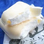 JA 黒井山直売所 - 牛乳もなか140円