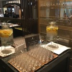 New American Grill “KANADE TERRACE” - 料理-レモン水