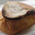 たま木亭 - 堅焼きバター、塩味とバターをしみじみ味わう噛みしめ系パン