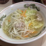 餃子菜苑 - 湯麺600円