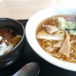 かどや食堂 - 醤油ラーメン   カレー(小)  セット