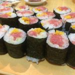 大和水産 - トロたく巻も美味。