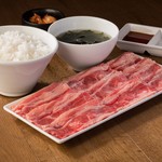 焼肉ライク - うす切カルビセット　100g　530円　200g　860円