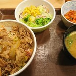 すき家 - 牛丼ライト、キムチ追加