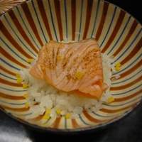味舌 - サーモンがいい