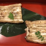 鰻はし本 - 泰正大ヒネ仔と和匠の新仔の白焼