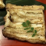 鰻はし本 - 和匠の新仔の白焼