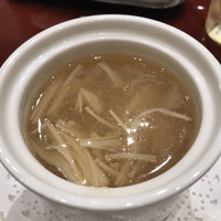 個室中華 頤和園 溜池山王店 - 