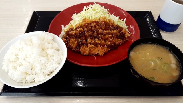 かつや 青森西バイパス店 新青森 かつ丼 かつ重 食べログ