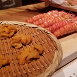 たかおか - (18)車海老
      (19)蝦夷馬糞雲丹