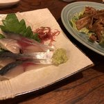 居酒や　すし忠 - 〆さば刺身、お通しのやげん軟骨炒め