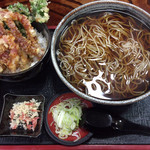 更科そば 磯切 - イカげそ天丼かけセット850円