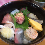 達 - ランチ\500海鮮丼
