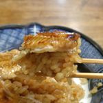 祇をん う桶や う - 当然ながら、ふっくら脂が乗った鰻と、タレの風味が染みたご飯との相性もバッチリ！メチャ食が進みます！