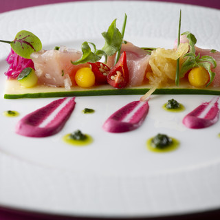 コンテンポラリー・ダイニング クラウン_2