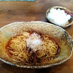 汁なし担担麺と半ライス