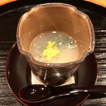 御料理 古川 - 北海道産馬糞雲丹と赤軸法蓮草の蕪みぞれ餡掛け　ベースのだしが全ての食材を優しく纏め上げています