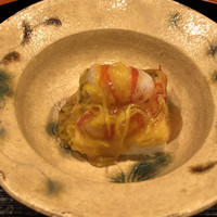 御料理 古川 - 天草産車海老 水前寺菜 汲み上げ湯葉豆腐の菊花ジュレ掛け 忍び山葵　１品目から唸る味わい