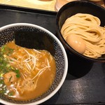 麺屋一燈 - 半熟味玉濃厚魚介つけめん(1,050円)