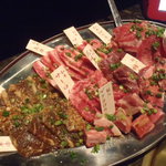 炭焼　大黒 - 盛り合わせ、ちゃんと種類の記載があります。