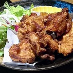 イカの姿造り×九州料理 個室居酒屋 弁慶 - 宇佐の唐揚げ 550円