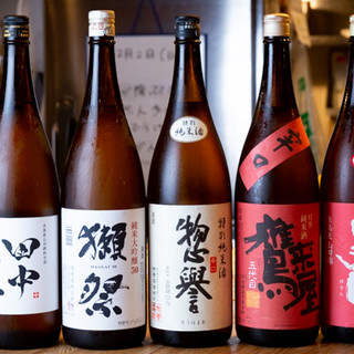 ドリンクは日本酒をメインに、多彩なラインナップでお届け