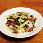 四川料理 心技亭 - 牛肉と玉ねぎの炒め