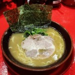 横浜家系ラーメン 山崎家 - 