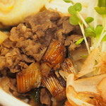 活麺富蔵 - 煮肉温泉玉子ぶっかけ（煮肉は「すき焼き風」）