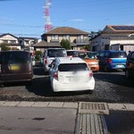 Uoyasu - こちらの駐車場もいっぱいでした！。。(〃_ _)σ∥