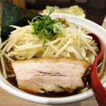 拉麺大公 - 焦がし醤油の麺大盛り+もやし増し