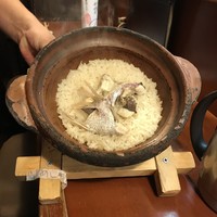 魚めし 竹亭 - 炊いたばかりの 魚めしをもってきくれました
                思わず写真をパチリ！