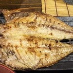 炭火焼食堂 こがね屋 - あじの開き