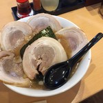 ラーメン とまや - 醤油チャーシュー