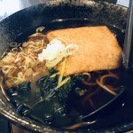 立ち喰い 浅草そば - 濃いお出汁、明らかに関東風です、でもこれが美味しかったのですよ！（２０１８．１２．５）