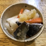 旬ものと日本酒 とみ笑 - にしんと大根の麹漬け