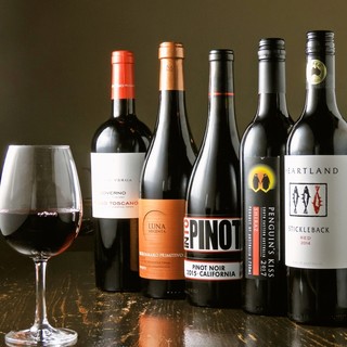 ソムリエ厳選ワインと日本酒をお楽しみください！