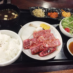 Honkaku Sumibi Yakiniku Tamaen - 特選牛2種定食