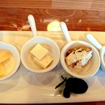 パインテールファーム - チーズの盛り合わせ ¥300