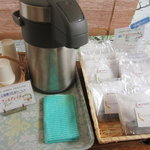 かりんとう本舗 - ティーも売ってる