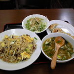 椿ラーメン - チャーハン６００円＋餃子４００円