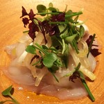 イル アオヤマ - トラフグのカルパッチョ、キャビア