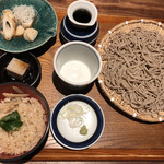 Soba To Tempura Ishiraku - 季節の炊き込みご飯とおそばのセット 880円