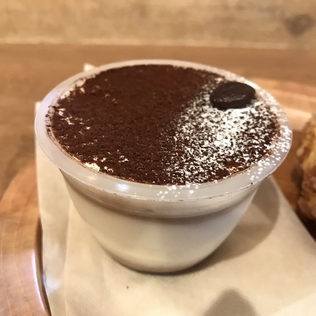 カフェとスイーツ L Ours ル ウルス 相武台前 カフェ 食べログ