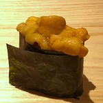 鮨 さかい - バフンウニ・・バフンウニ好きなのです。少し粒が小さめですが、優しい甘みと旨みを感じます。