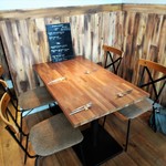 Le Trefle - 店内　４名掛けテーブル席